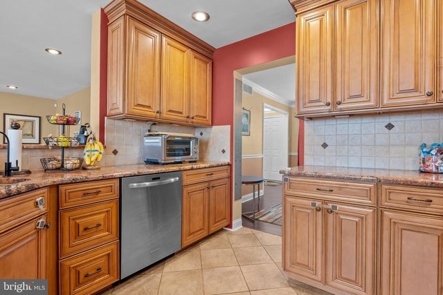 523 TURTLE LN, Langhorne, PA 19047