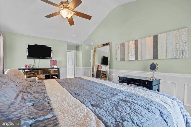 523 TURTLE LN, Langhorne, PA 19047