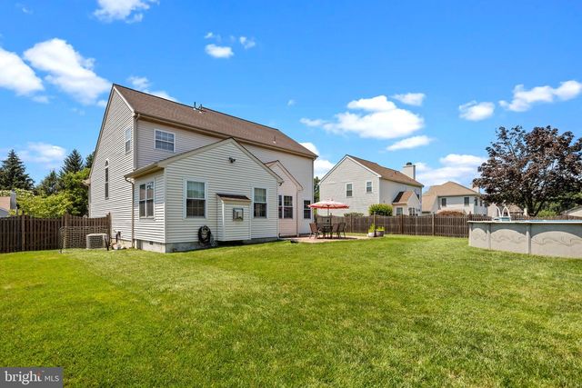 523 TURTLE LN, Langhorne, PA 19047