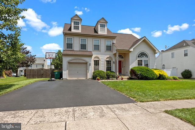 523 TURTLE LN, Langhorne, PA 19047