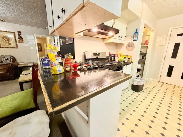 3444 Oak Creek Circle, Dallas, TX 75227