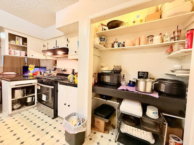 3444 Oak Creek Circle, Dallas, TX 75227