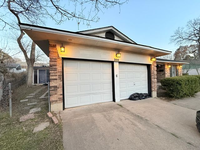 3444 Oak Creek Circle, Dallas, TX 75227