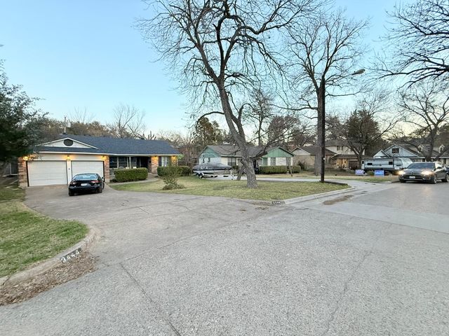 3444 Oak Creek Circle, Dallas, TX 75227