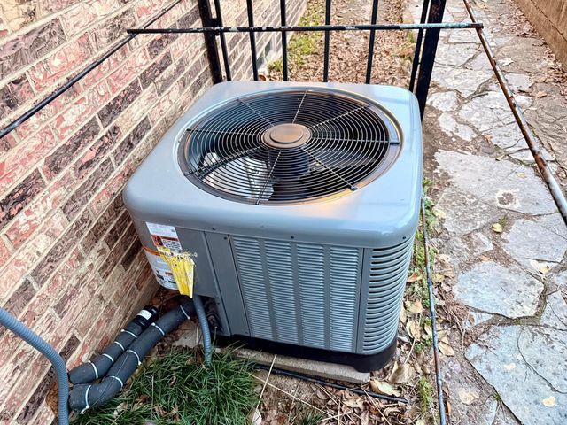 3444 Oak Creek Circle, Dallas, TX 75227