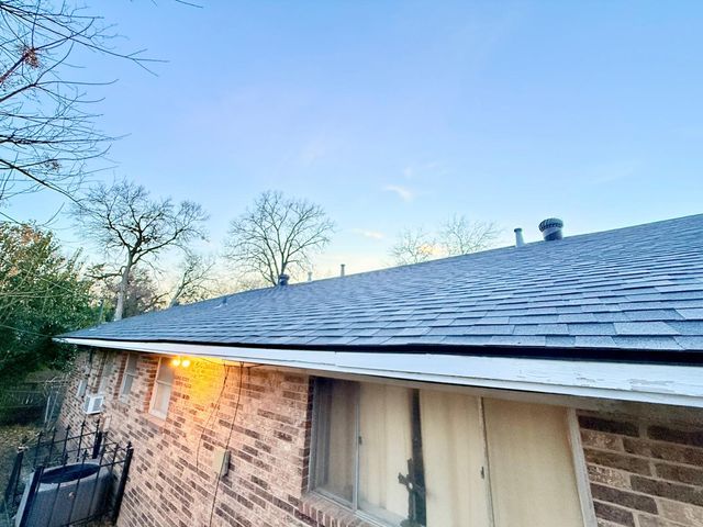 3444 Oak Creek Circle, Dallas, TX 75227