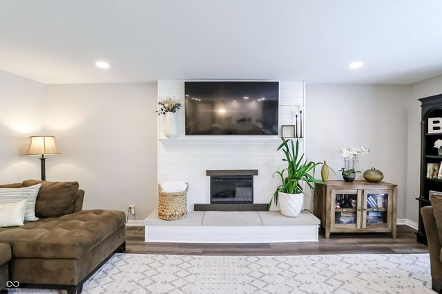 4625 Berkshire Lane, Indianapolis, IN 46226