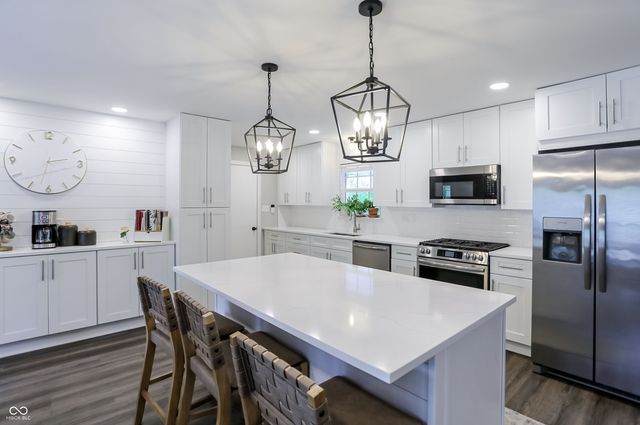 4625 Berkshire Lane, Indianapolis, IN 46226