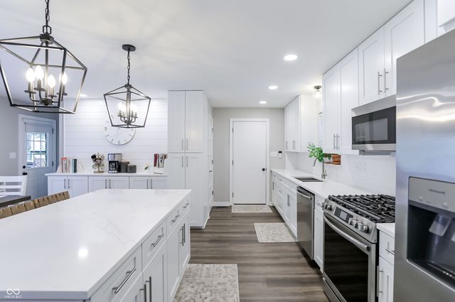 4625 Berkshire Lane, Indianapolis, IN 46226