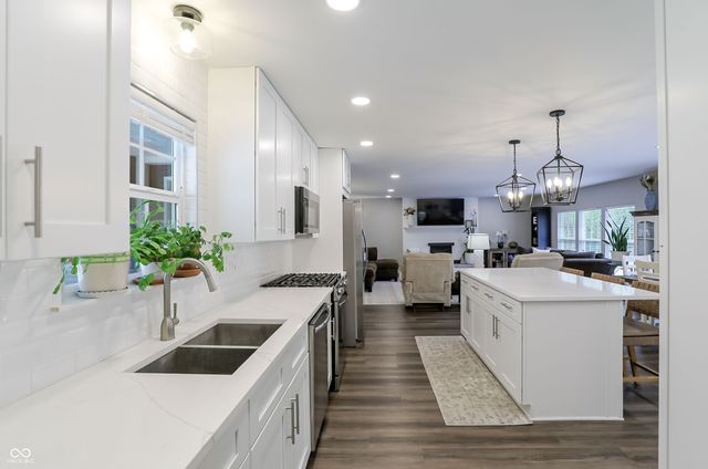 4625 Berkshire Lane, Indianapolis, IN 46226