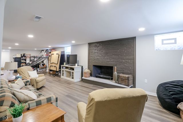 4625 Berkshire Lane, Indianapolis, IN 46226