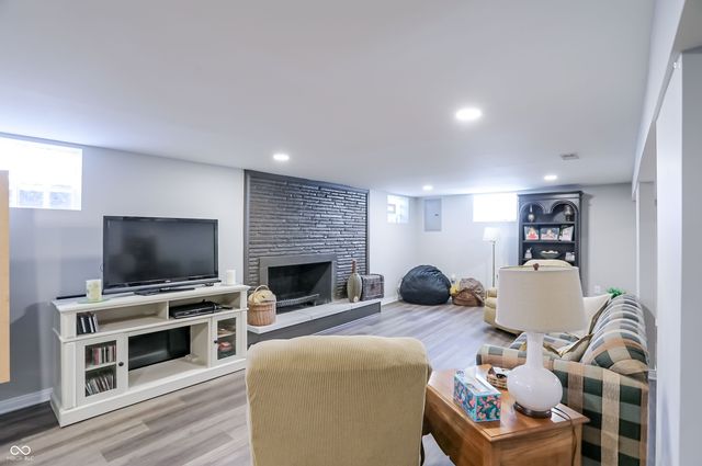 4625 Berkshire Lane, Indianapolis, IN 46226