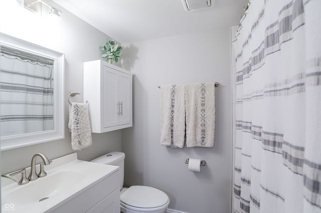 4625 Berkshire Lane, Indianapolis, IN 46226