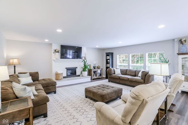 4625 Berkshire Lane, Indianapolis, IN 46226