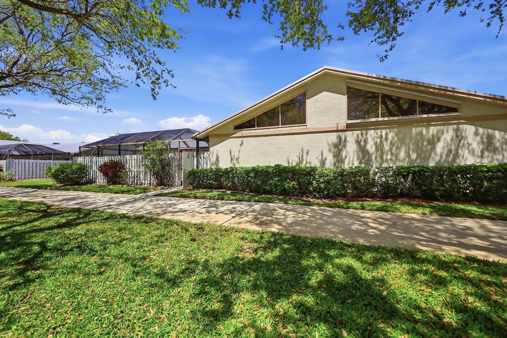 8853 Andy Court A, Boynton Beach, FL 33436