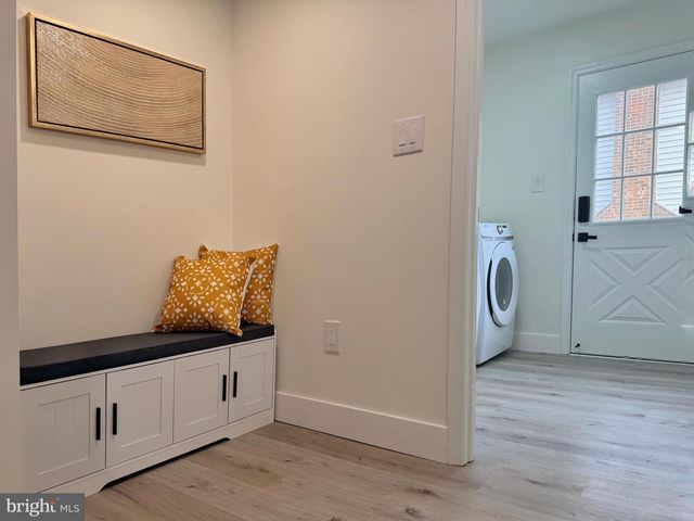 4607 TAPESTRY DR, Fairfax, VA 22032