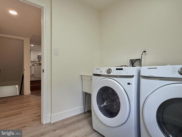 4607 TAPESTRY DR, Fairfax, VA 22032