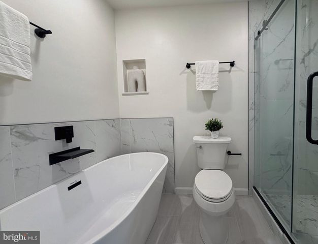 4607 TAPESTRY DR, Fairfax, VA 22032