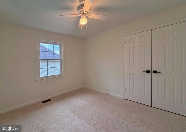 4607 TAPESTRY DR, Fairfax, VA 22032