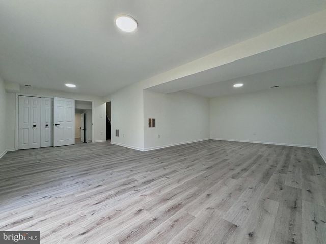 4607 TAPESTRY DR, Fairfax, VA 22032