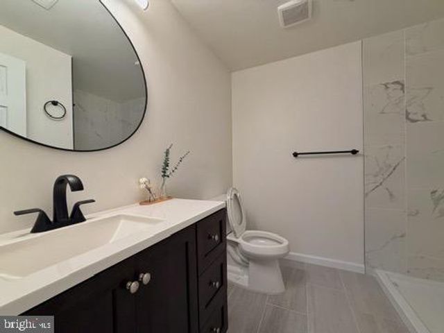 4607 TAPESTRY DR, Fairfax, VA 22032