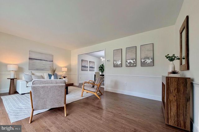 4607 TAPESTRY DR, Fairfax, VA 22032