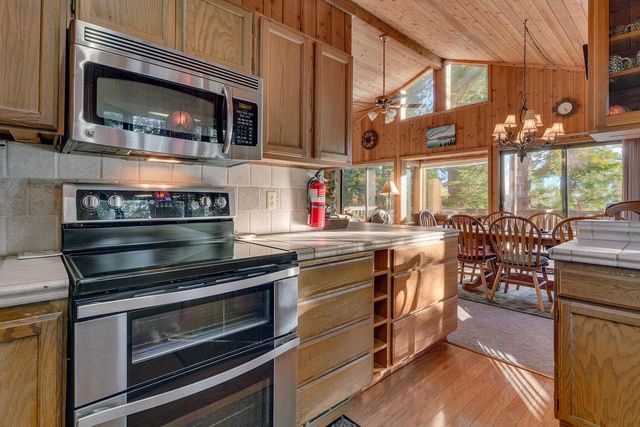 1090 Canterbury Drive, Kings Beach, CA 96143