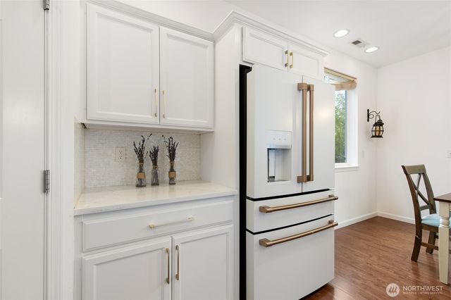 4131 228TH Place SE, Bothell, WA 98021