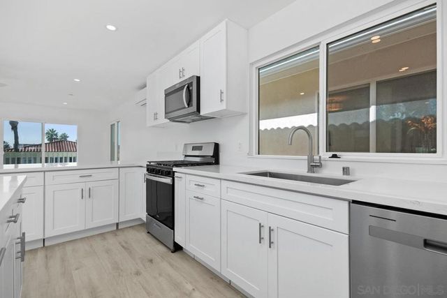 2157 MANCHESTER AVENUE, Cardiff By The Sea, CA 92007