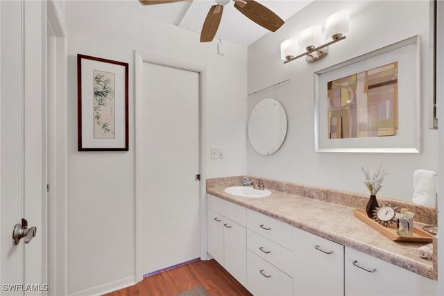 1084 Forest Lakes DR 7304, Naples, FL 34105