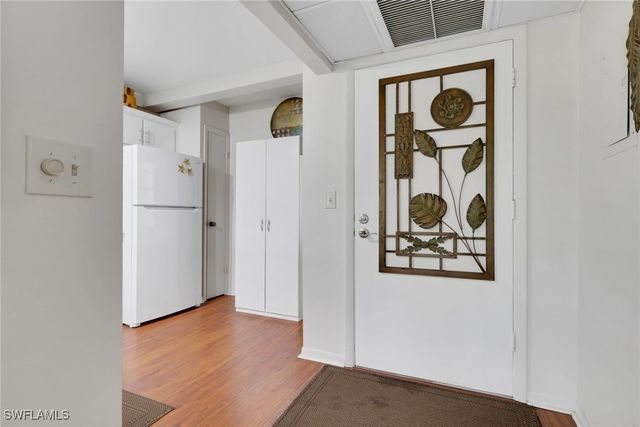 1084 Forest Lakes DR 7304, Naples, FL 34105