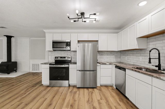 100 Pecan Circle, Trenton, TX 75490