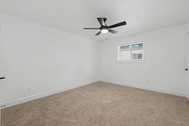 100 Pecan Circle, Trenton, TX 75490