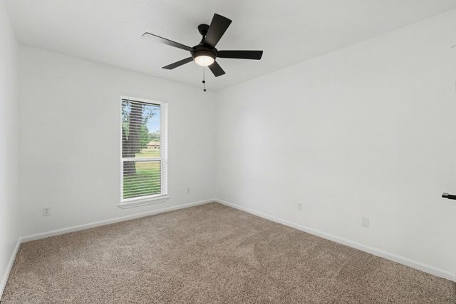 100 Pecan Circle, Trenton, TX 75490