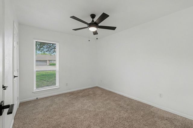 100 Pecan Circle, Trenton, TX 75490