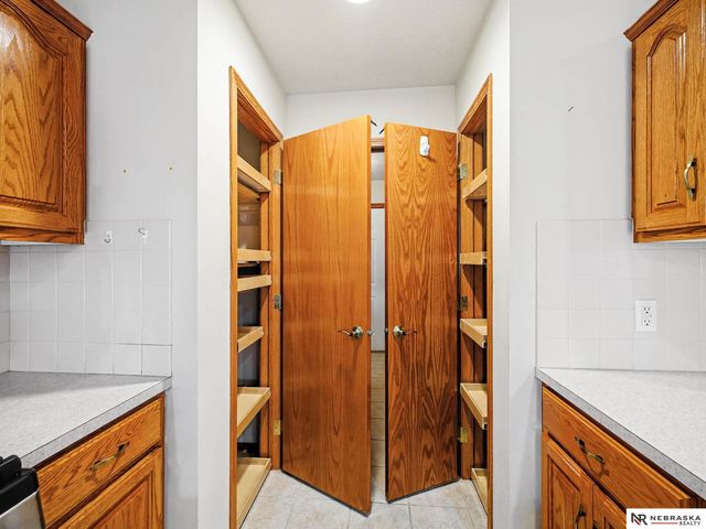 4915 Fountain Drive, Bellevue, NE 68133