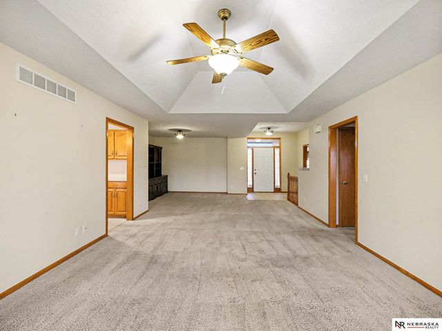 4915 Fountain Drive, Bellevue, NE 68133