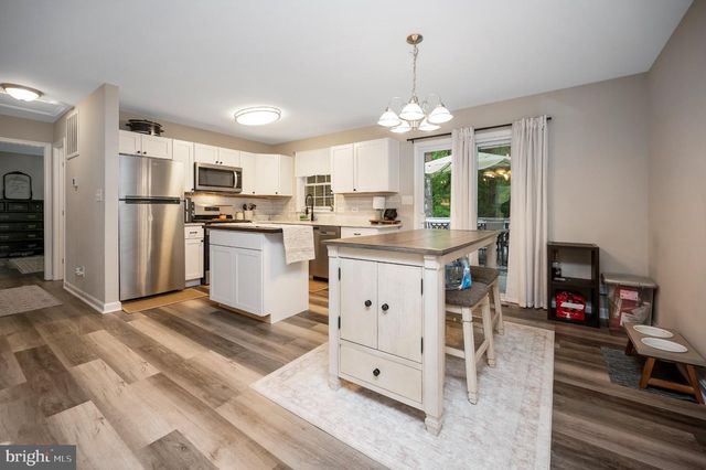 5515 S BRANCH RD, Fredericksburg, VA 22407