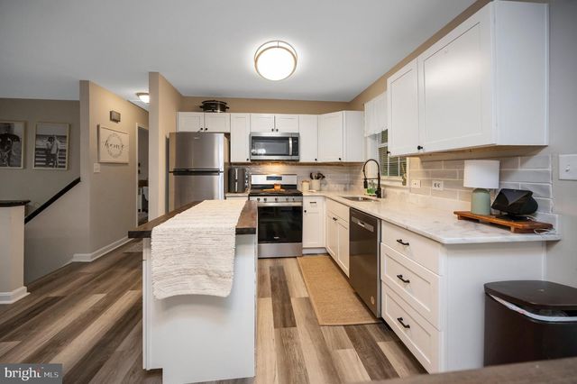 5515 S BRANCH RD, Fredericksburg, VA 22407