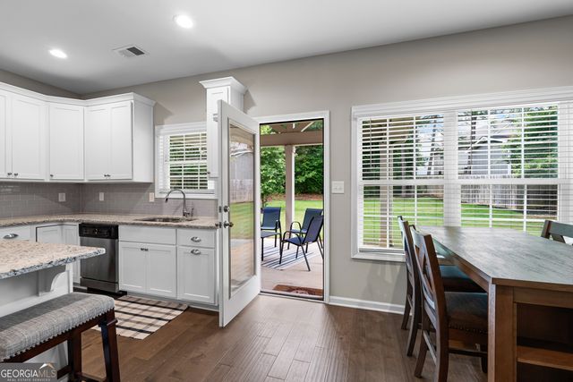 7 S York Drive, Newnan, GA 30265