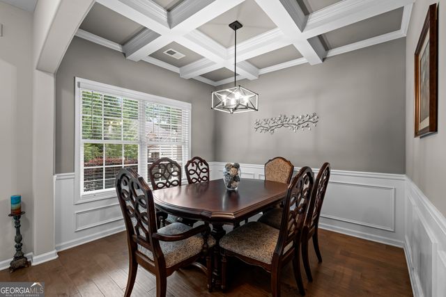 7 S York Drive, Newnan, GA 30265