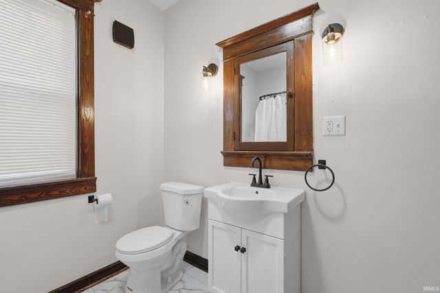 2825 Forest Avenue, Evansville, IN 47712