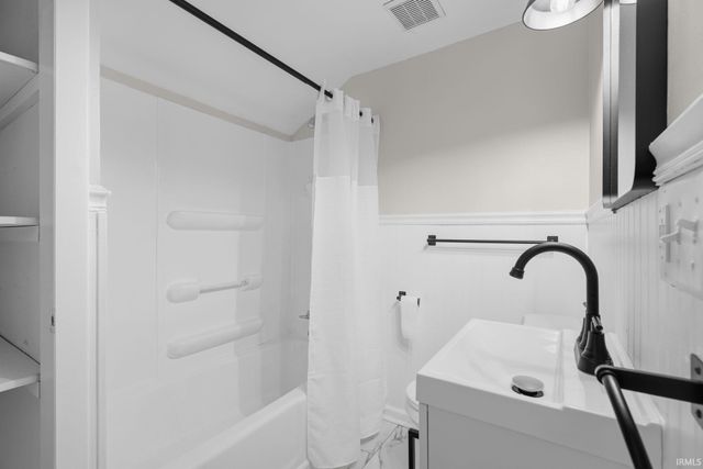 2825 Forest Avenue, Evansville, IN 47712