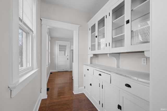 2825 Forest Avenue, Evansville, IN 47712