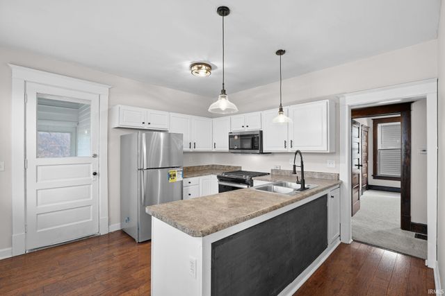 2825 Forest Avenue, Evansville, IN 47712