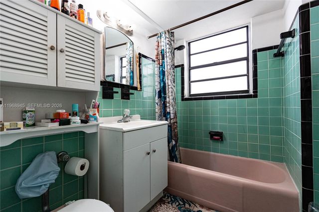 6484 indian creek 132, Miami Beach, FL 33141