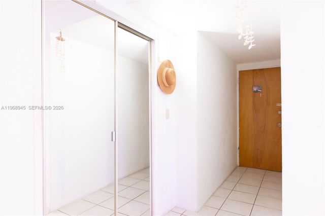 6484 indian creek 132, Miami Beach, FL 33141