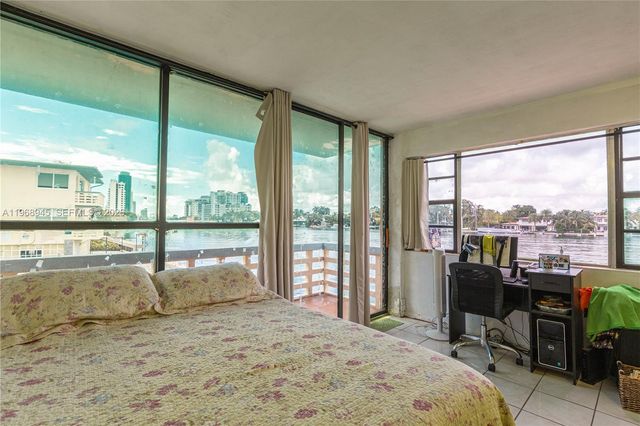 6484 indian creek 132, Miami Beach, FL 33141