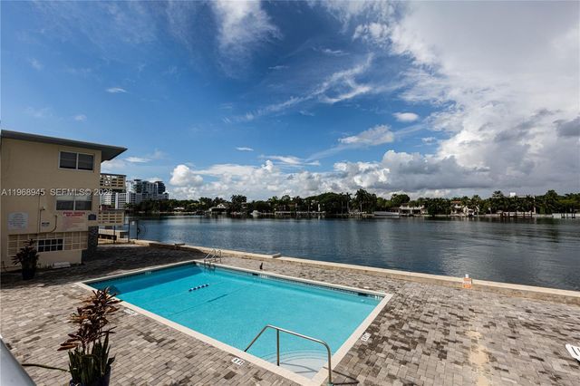 6484 indian creek 132, Miami Beach, FL 33141