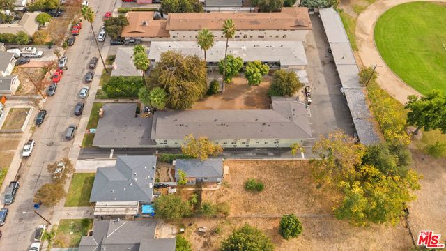 555 W 25th Street, San Bernardino, CA 92405